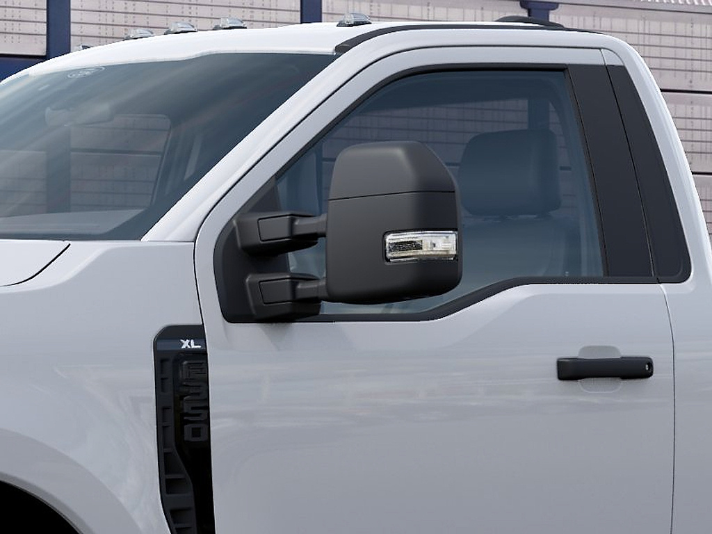 2027 Ford Super Duty F-350 SRW photo 20 of 22