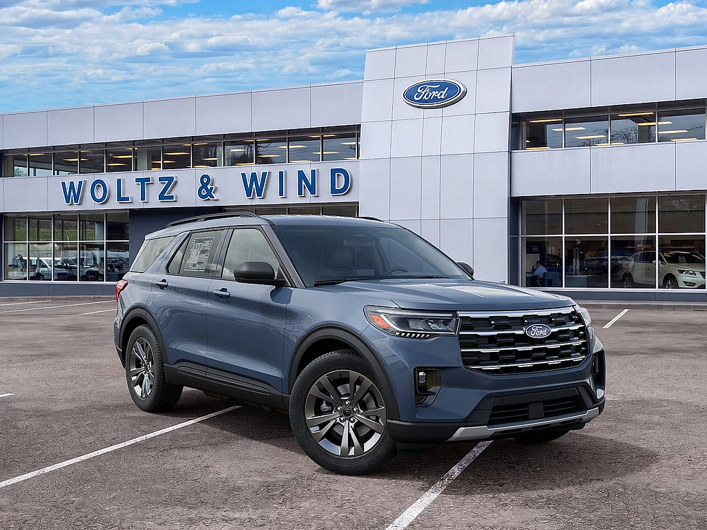 2027 Ford Explorer photo 4 of 23