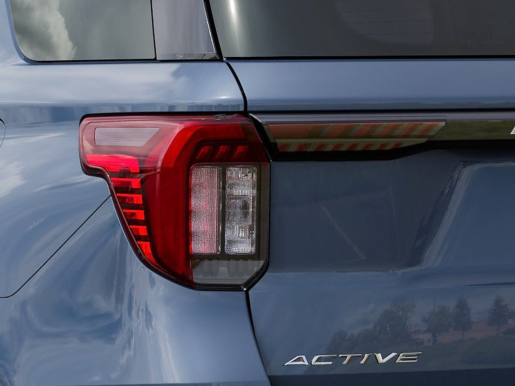 2027 Ford Explorer photo 21 of 23