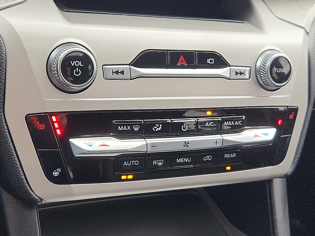 2022 Ford Explorer Timberline Star White Metallic Tri-Coat at Lake View Ford