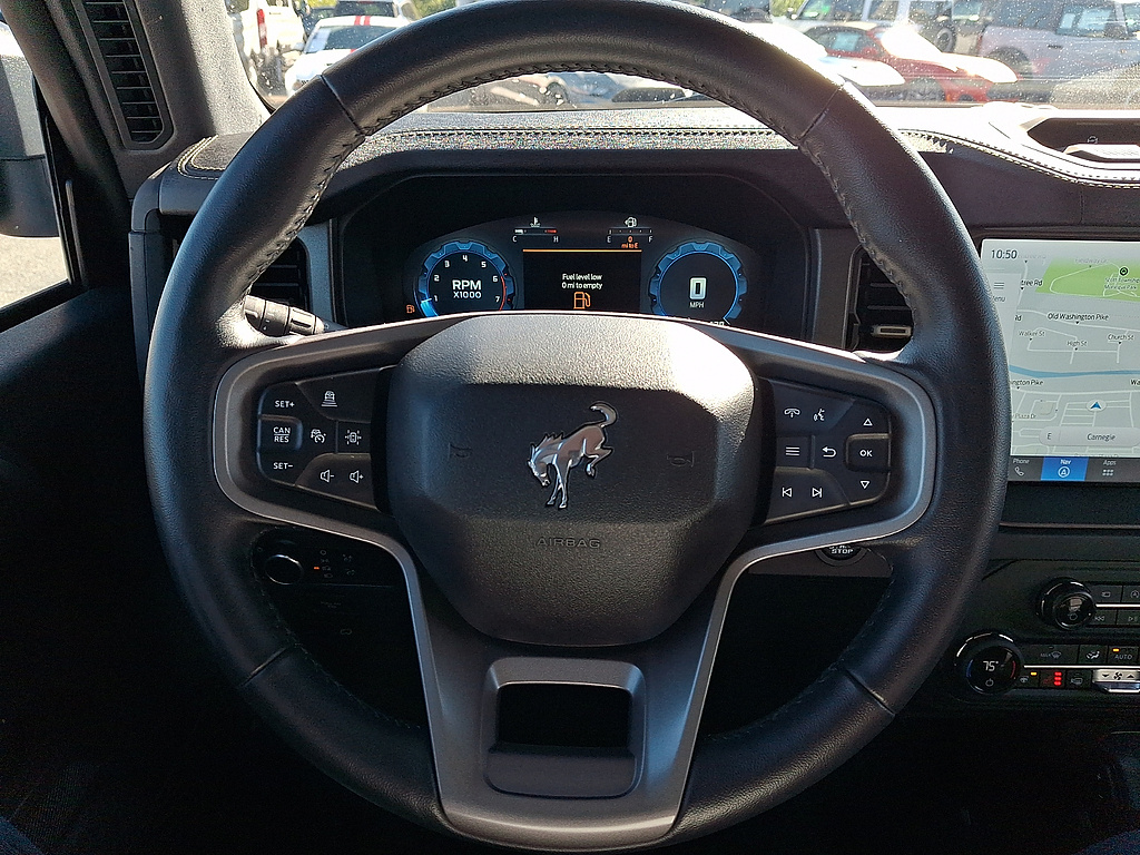 2025 Ford Bronco photo 19 of 32