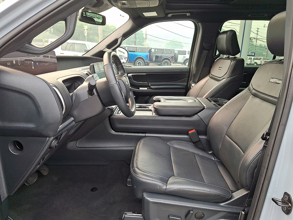 2025 Ford Expedition Platinum  at Lake View Ford