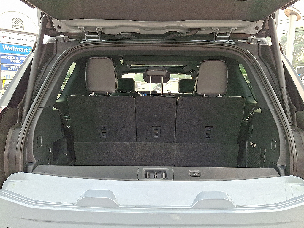 2025 Ford Expedition Platinum  at Lake View Ford