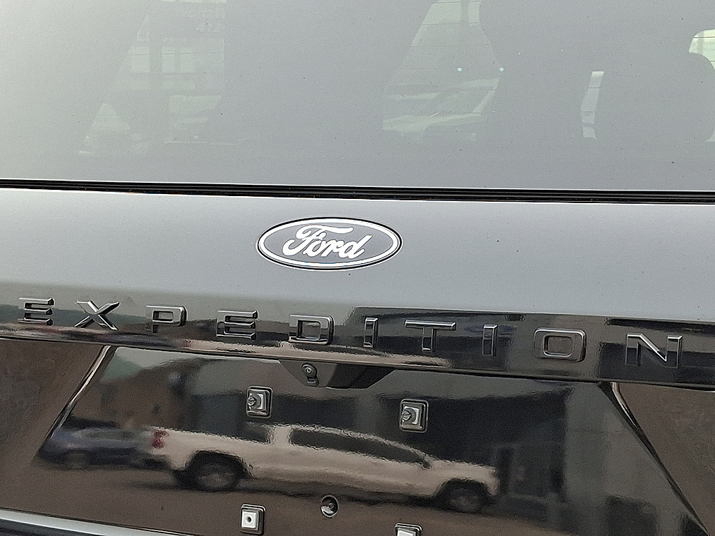 2025 Ford Expedition Platinum  at Lake View Ford