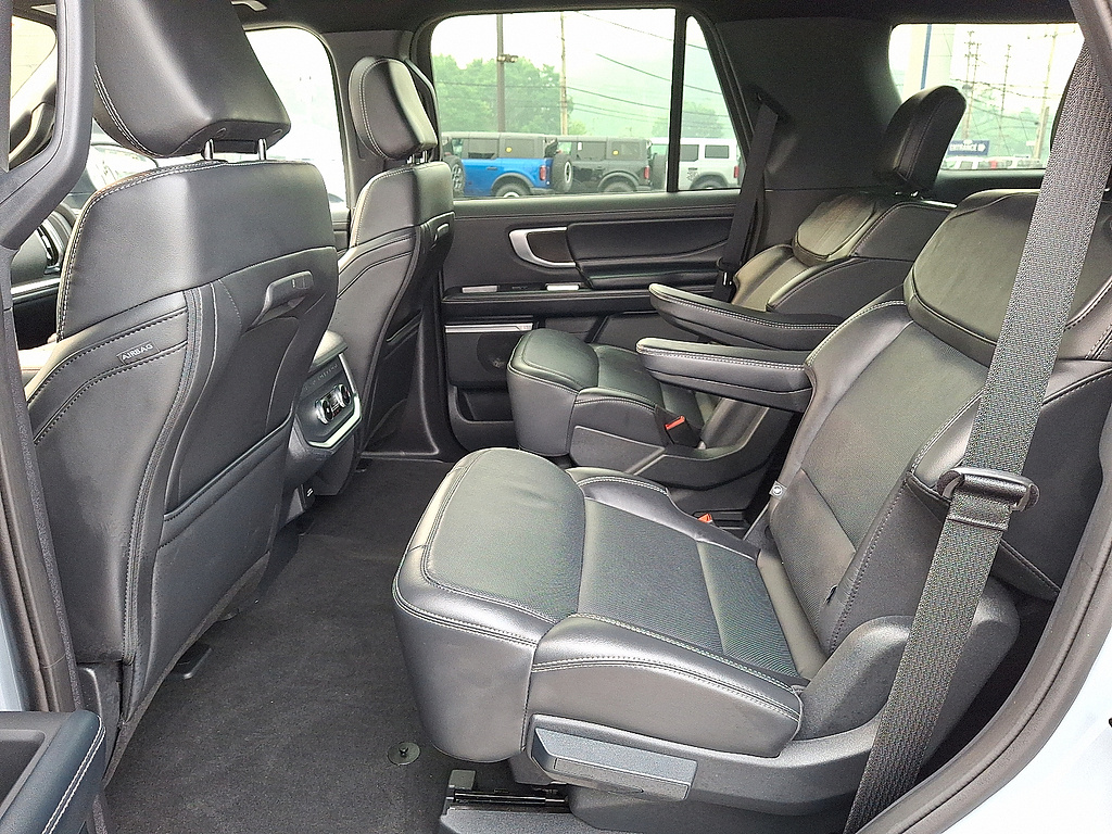 2025 Ford Expedition Platinum  at Lake View Ford