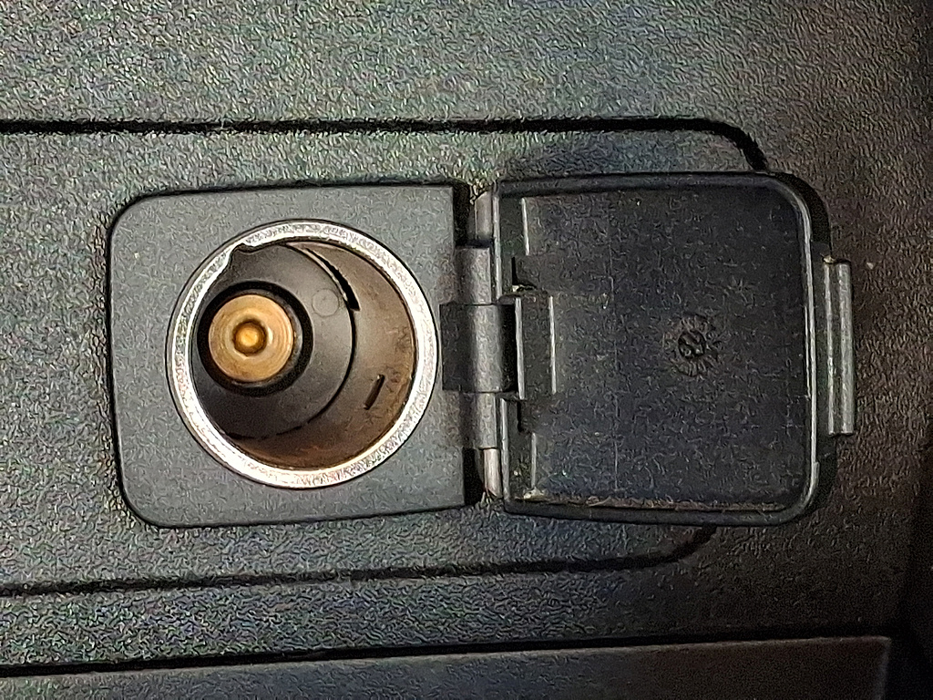 2017 Ford Escape photo 24 of 31