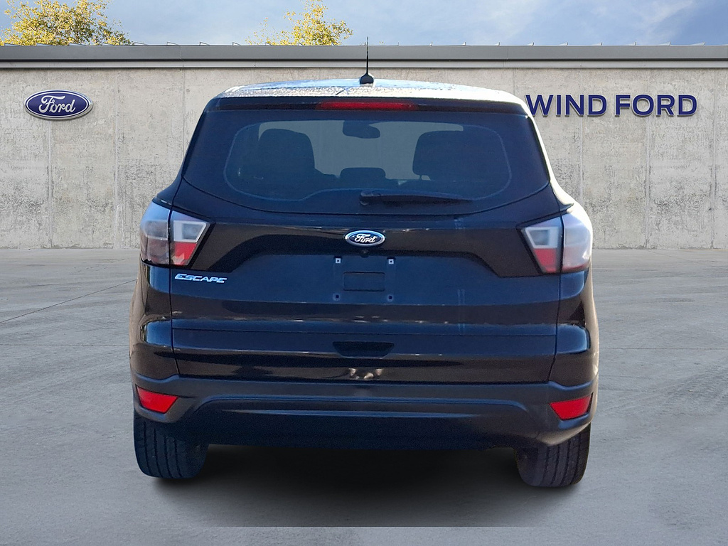 2017 Ford Escape photo 5 of 31
