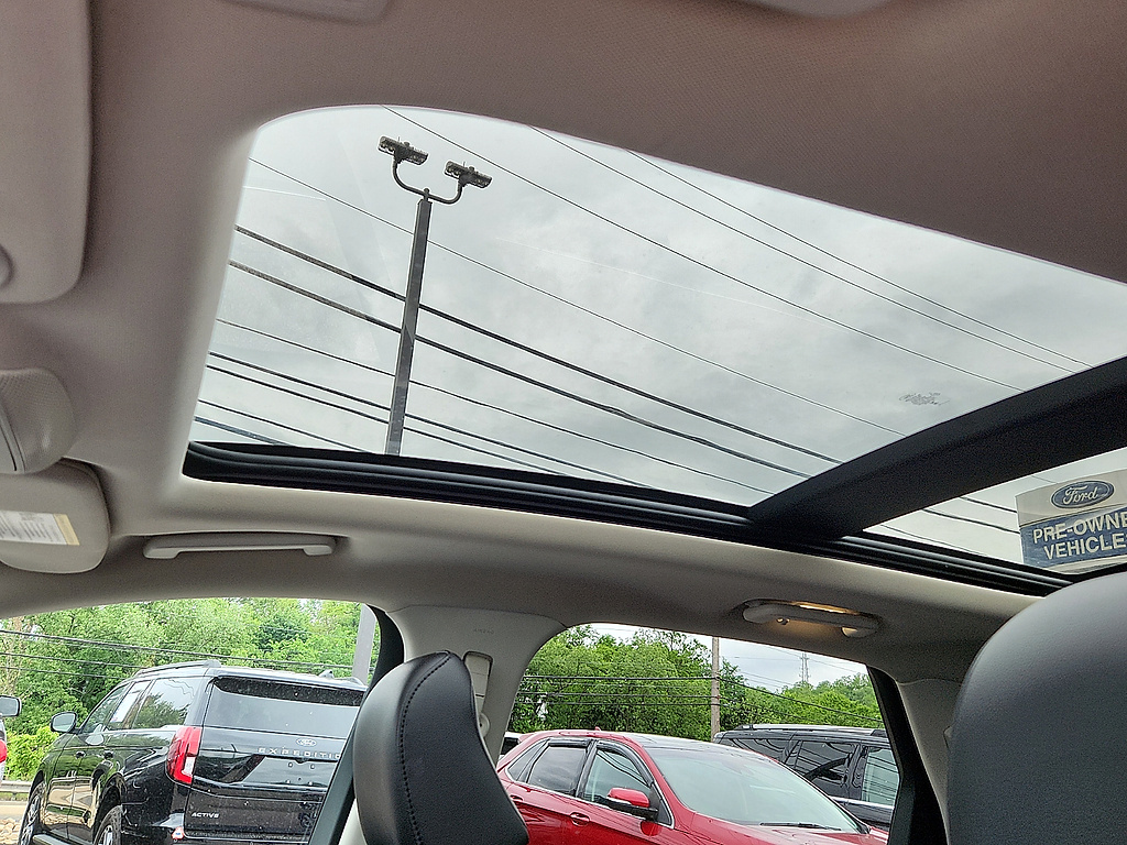 2024 Ford Edge SEL Agate Black at McCandless Ford
