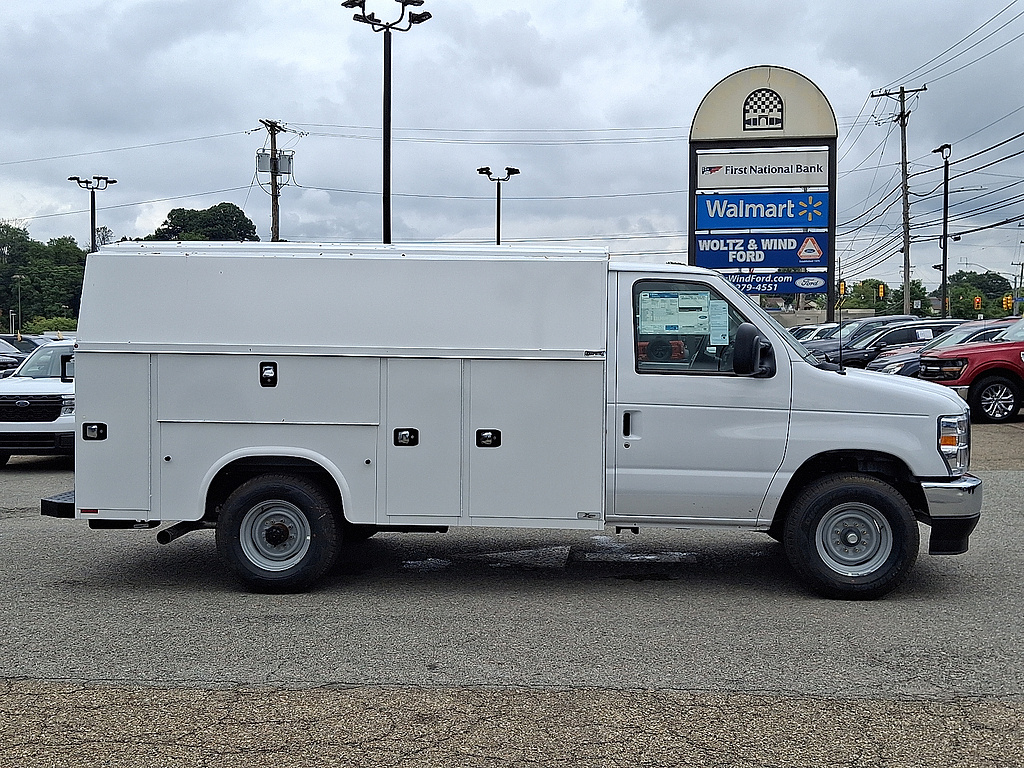 2027 Ford E-Series Cutaway E-350 SRW 138" WB Oxford White at Woltz & Wind Ford