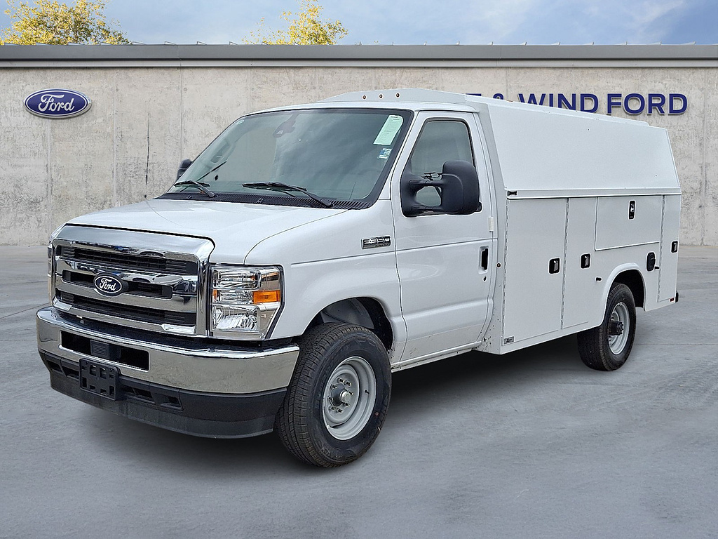 2027 Ford E-Series Cutaway E-350 SRW 138" WB Oxford White at Woltz & Wind Ford