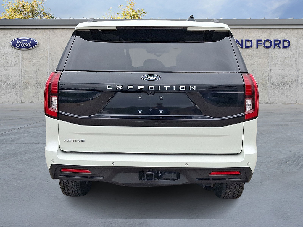 2025 Ford Expedition Active Star White Metallic Tri-Coat at Lake View Ford