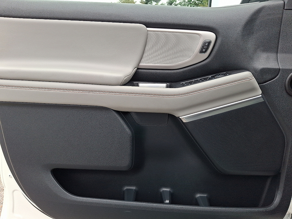 2025 Ford Expedition Active Star White Metallic Tri-Coat at Lake View Ford