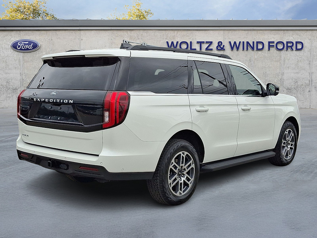 2025 Ford Expedition Active Star White Metallic Tri-Coat at Lake View Ford