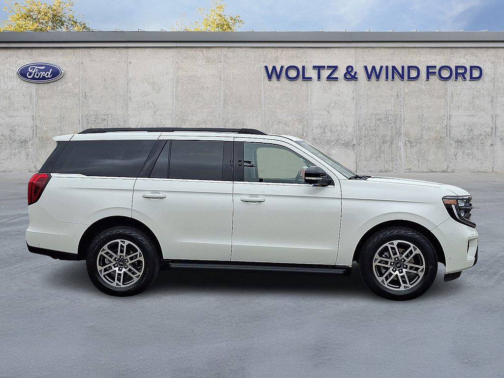 2025 Ford Expedition Active Star White Metallic Tri-Coat at Lake View Ford