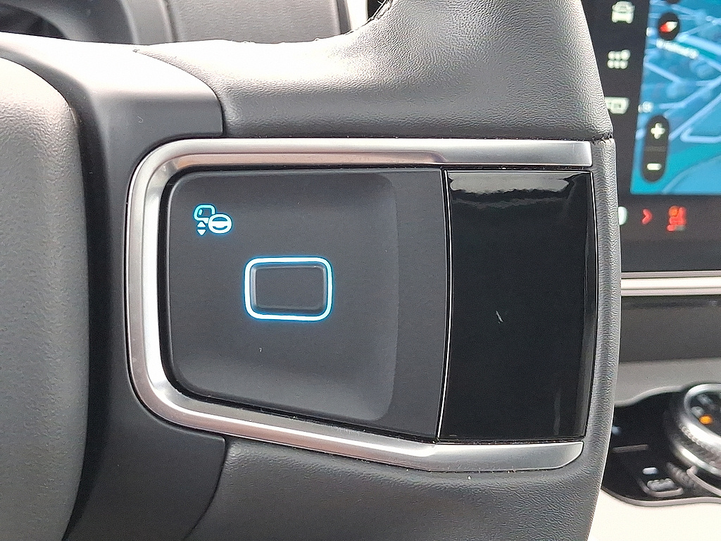 2025 Ford Expedition Active Star White Metallic Tri-Coat at Lake View Ford
