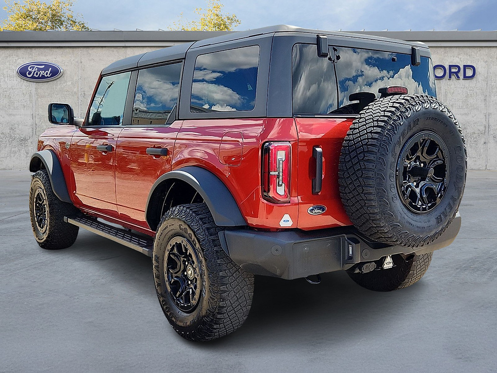 2024 Ford Bronco Wildtrak - 3