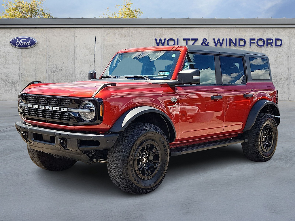 2024 Ford Bronco Wildtrak - 2