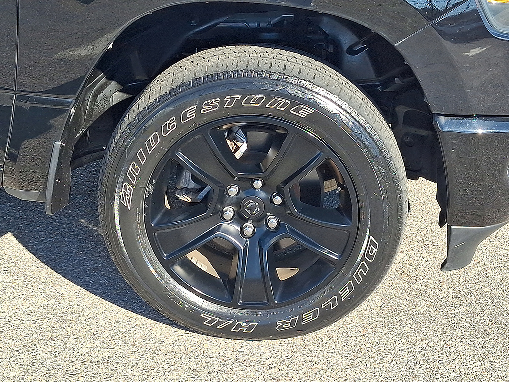 2021 Ram 1500 photo 8 of 31