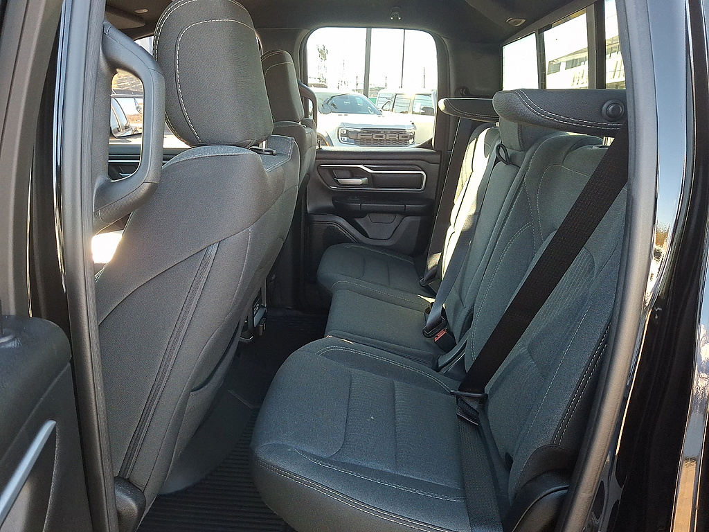 2021 Ram 1500 photo 10 of 31