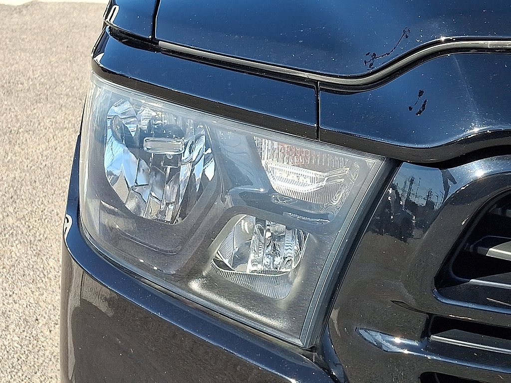 2021 Ram 1500 photo 9 of 31