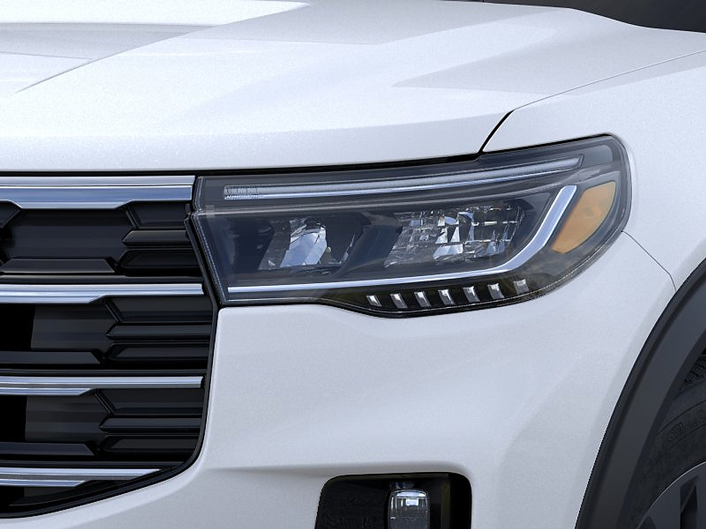 2026 Ford Explorer photo 18 of 23