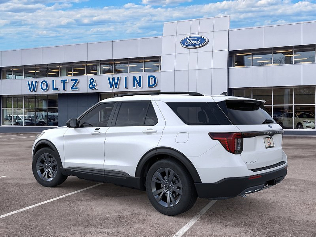 2026 Ford Explorer photo 4 of 23
