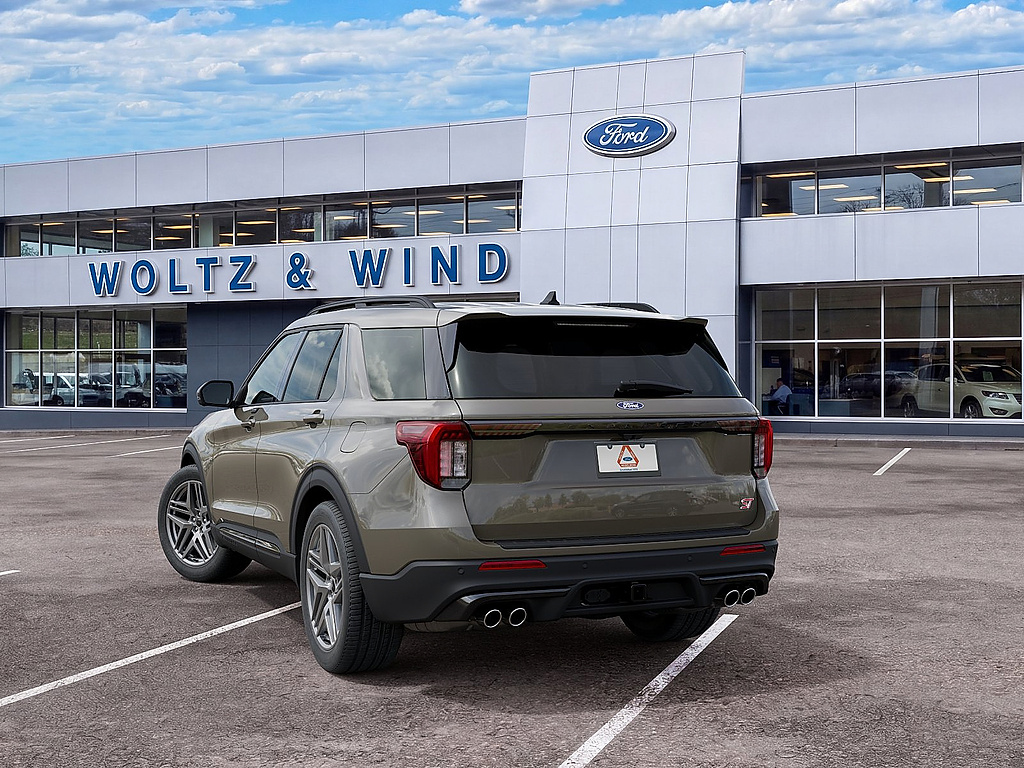 2027 Ford Explorer photo 8 of 23