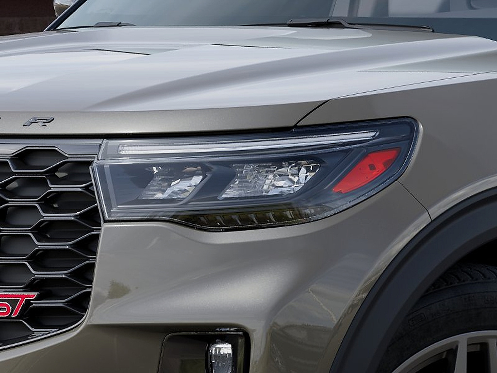 2027 Ford Explorer photo 18 of 23