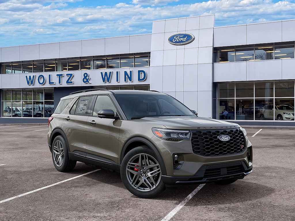 2027 Ford Explorer photo 4 of 23