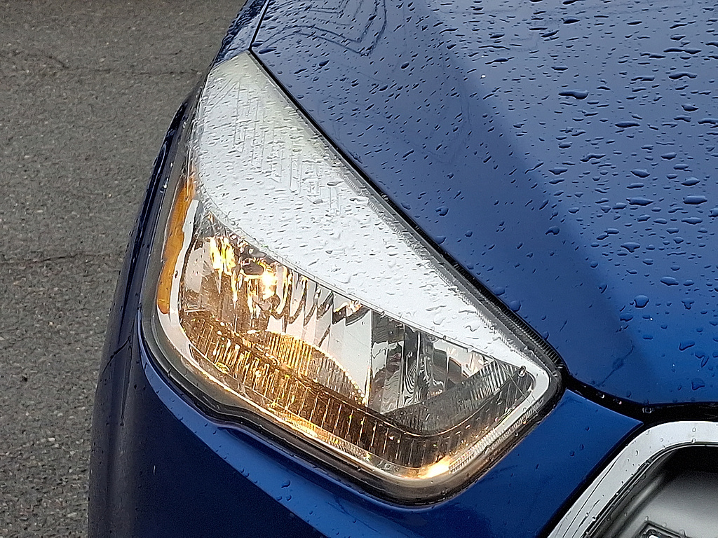 2019 Ford Escape SE Lightning Blue at Altoona Honda