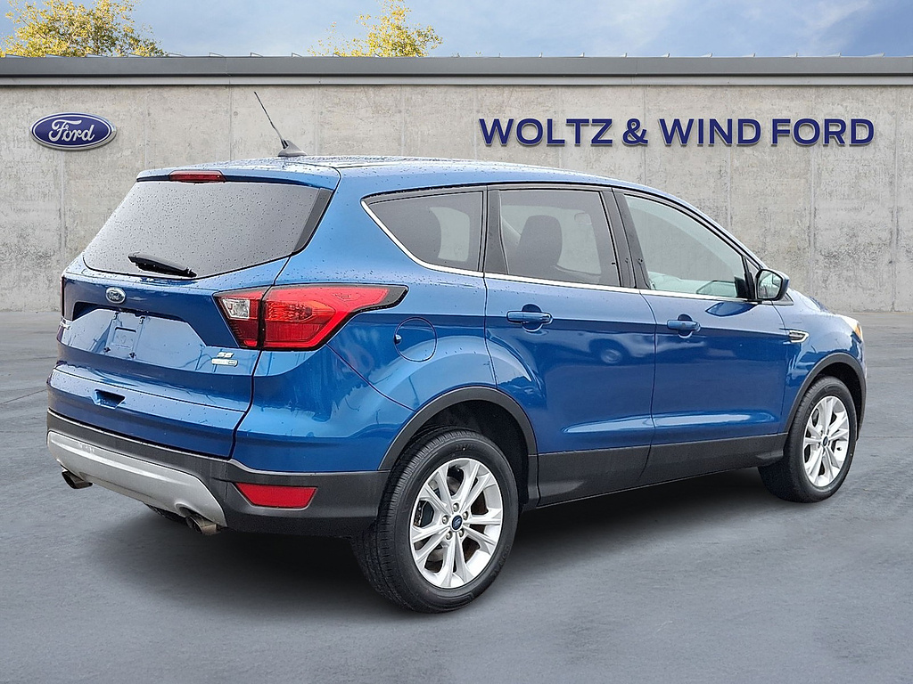 2019 Ford Escape SE Lightning Blue at Altoona Honda