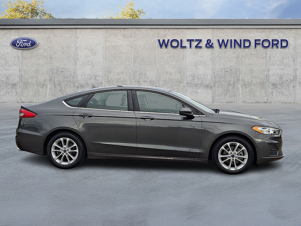 2019 Ford Fusion photo 7 of 31