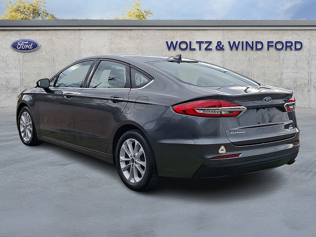 2019 Ford Fusion photo 4 of 31