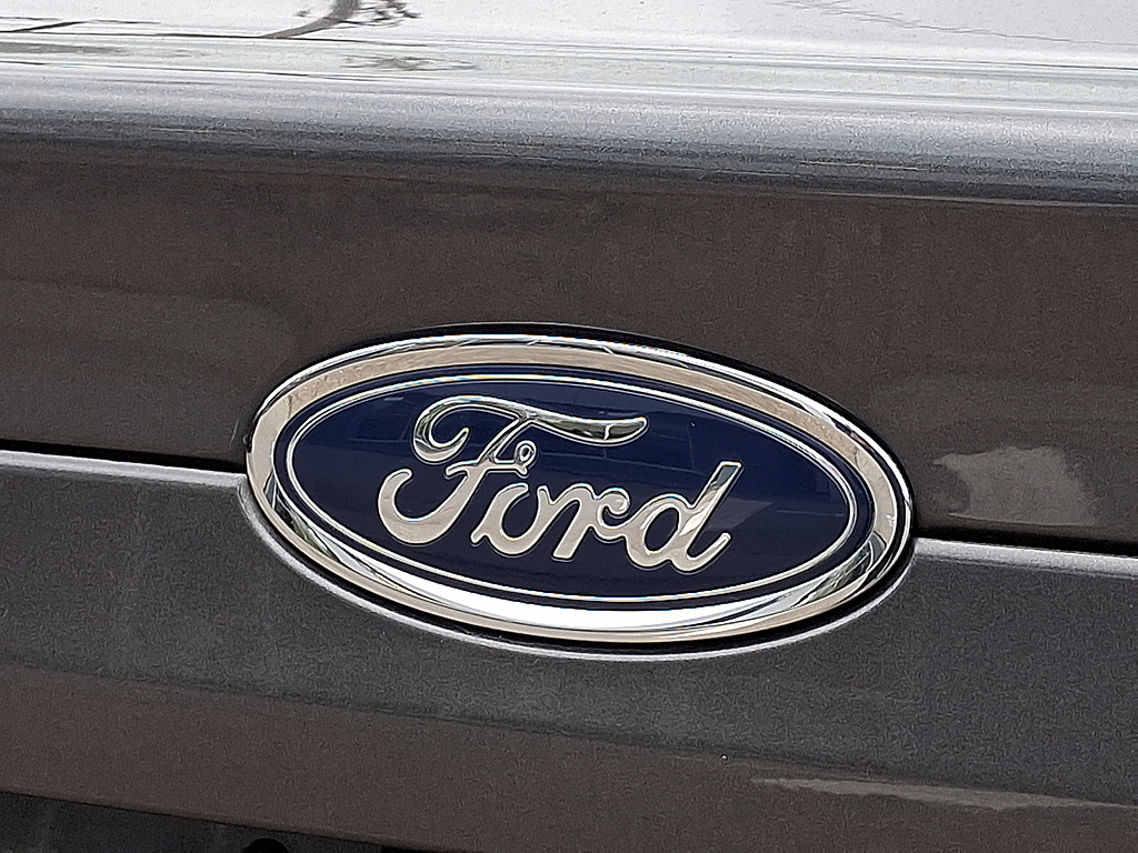 2019 Ford Fusion photo 28 of 31