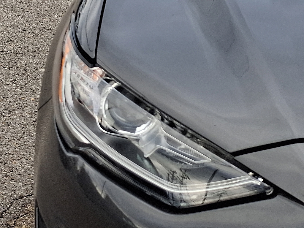 2019 Ford Fusion photo 9 of 31