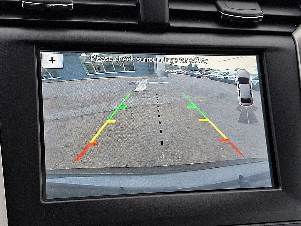 2019 Ford Fusion photo 18 of 31