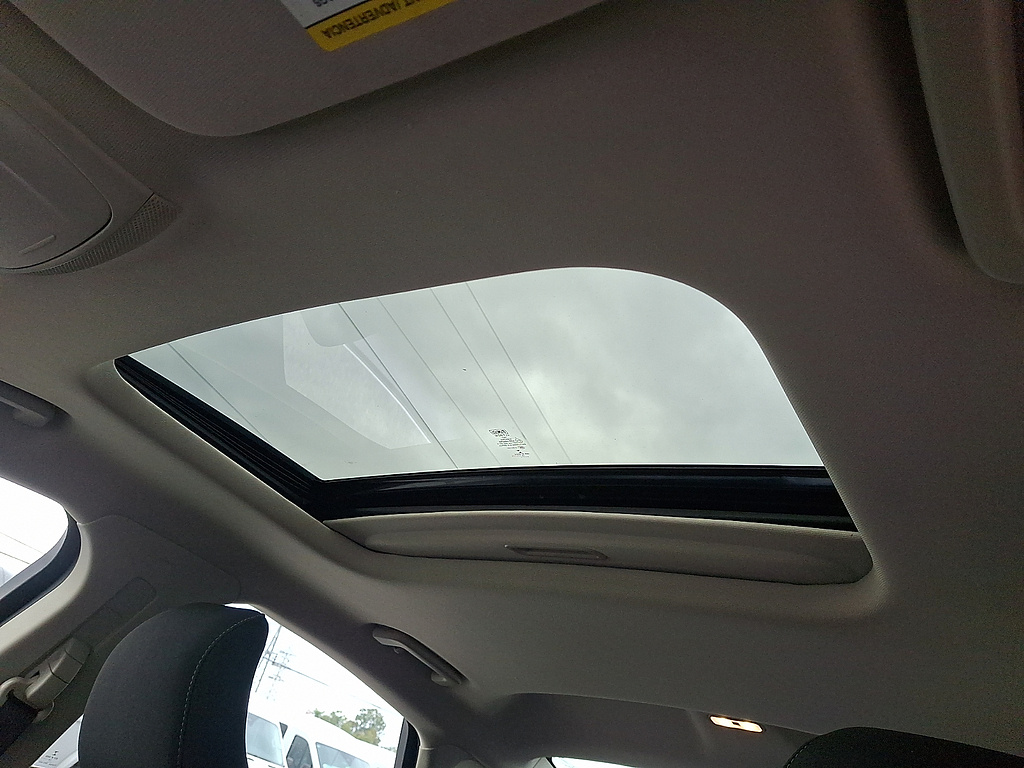 2019 Ford Fusion photo 14 of 31