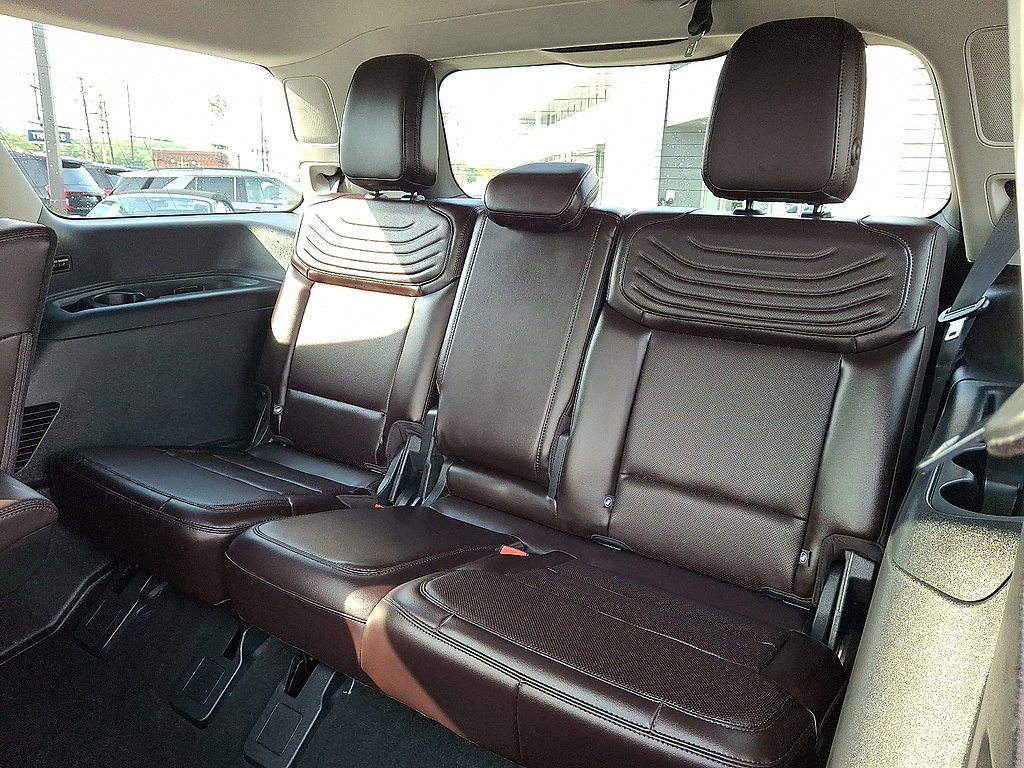 2025 Ford Expedition Platinum GRAY at Lake View Ford