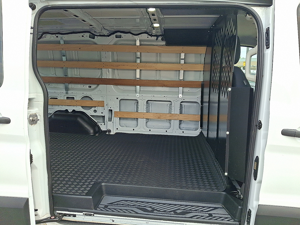 2025 Ford Transit Cargo Van photo 10 of 31