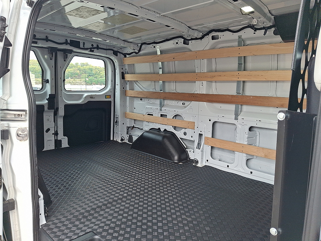 2025 Ford Transit Cargo Van photo 11 of 31