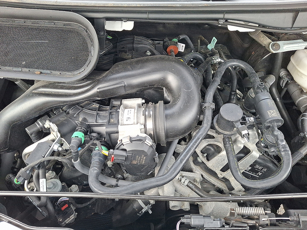 2025 Ford Transit Cargo Van photo 27 of 31