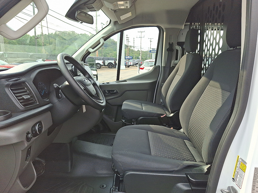 2025 Ford Transit Cargo Van photo 16 of 31