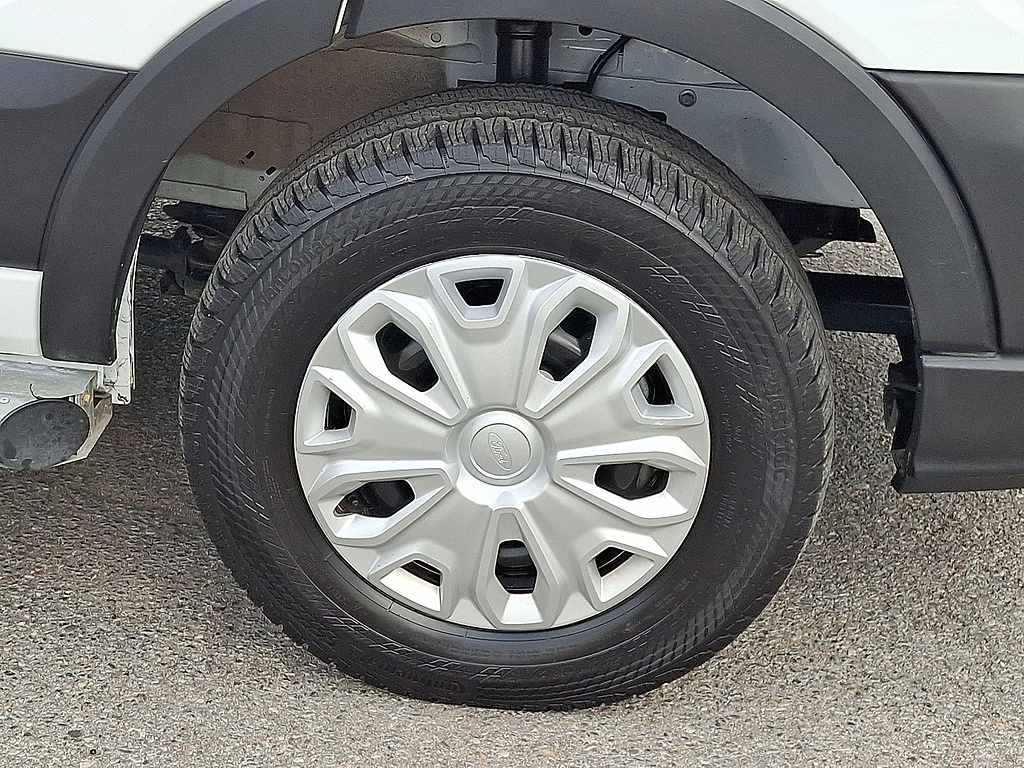 2025 Ford Transit Cargo Van photo 8 of 31