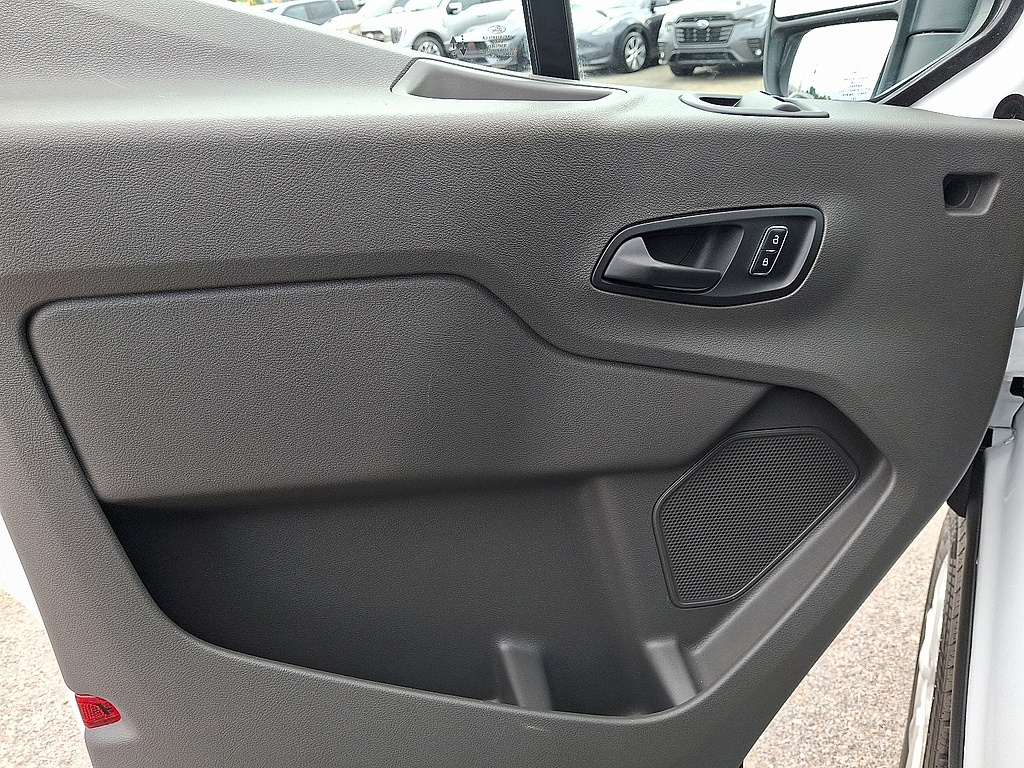 2025 Ford Transit Cargo Van photo 14 of 31