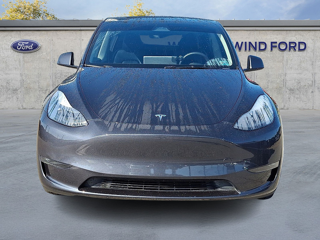 2024 Tesla Model Y Long Range - 1
