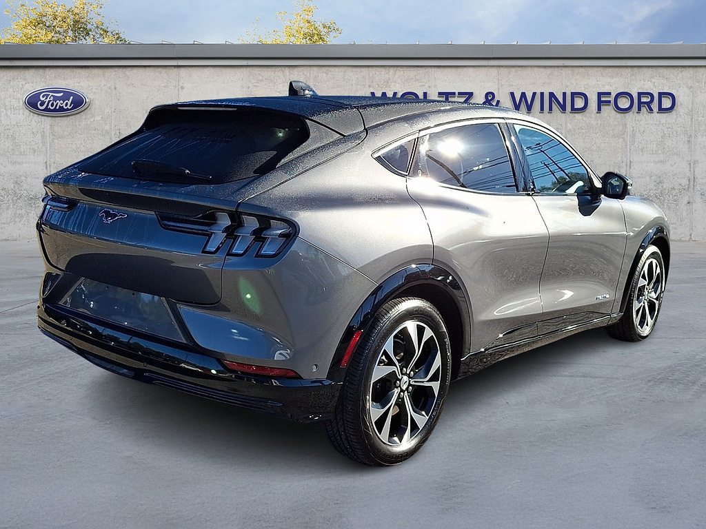 2023 Ford Mustang Mach-E photo 6 of 31