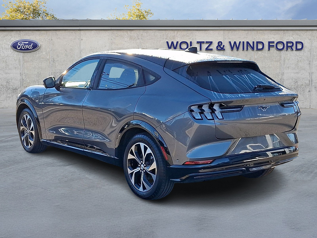 2023 Ford Mustang Mach-E photo 4 of 31