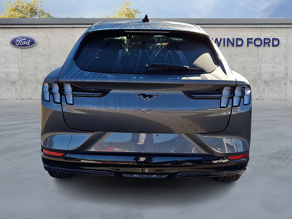 2023 Ford Mustang Mach-E photo 5 of 31