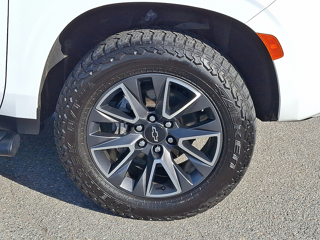 2022 Chevrolet Tahoe Z71 Summit White at Joe Ball GMC