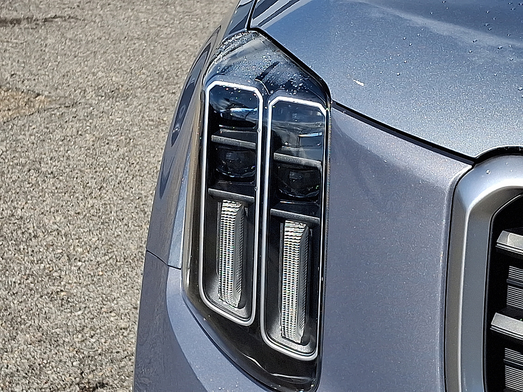 2024 Kia Telluride S Everlasting Silver at Baglier Buick GMC Mazda